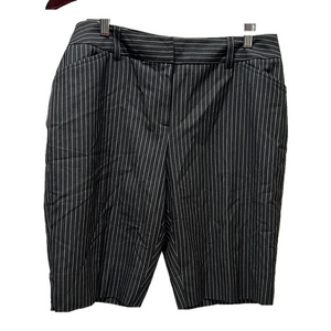 Style & co women’s Pinstripe Black Shorts stretch size 12 GUC